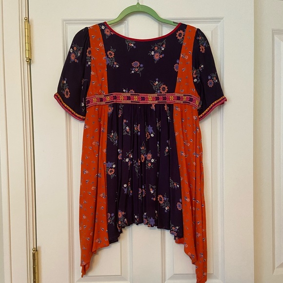 Floreat Embroidered Top - Picture 4 of 6